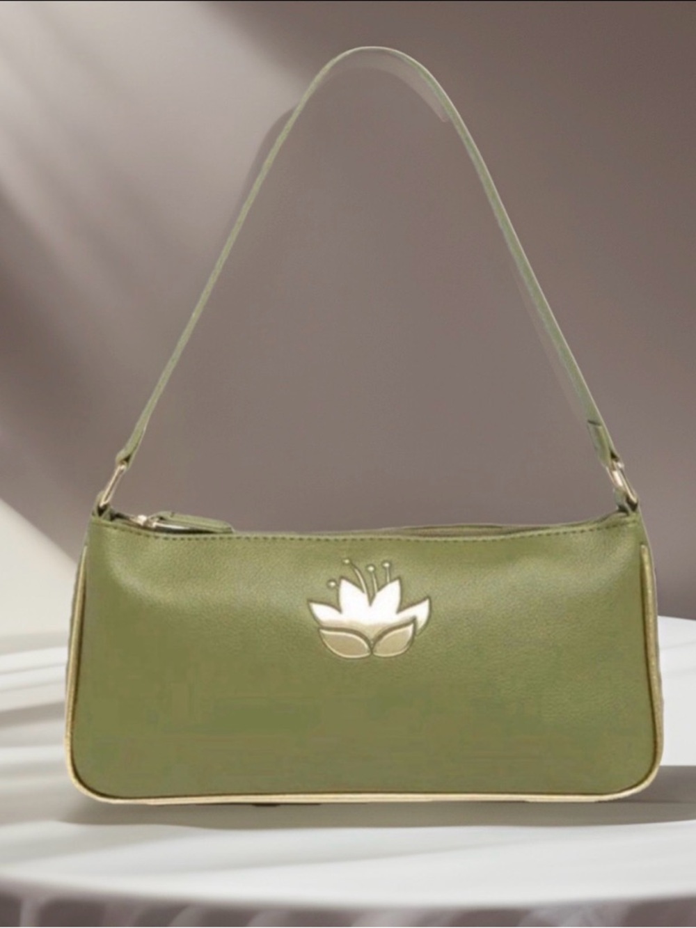 NEW Disney Dani Danielle Nicole Princess & Frog  TIANA Lotus Purse Baguette Bag